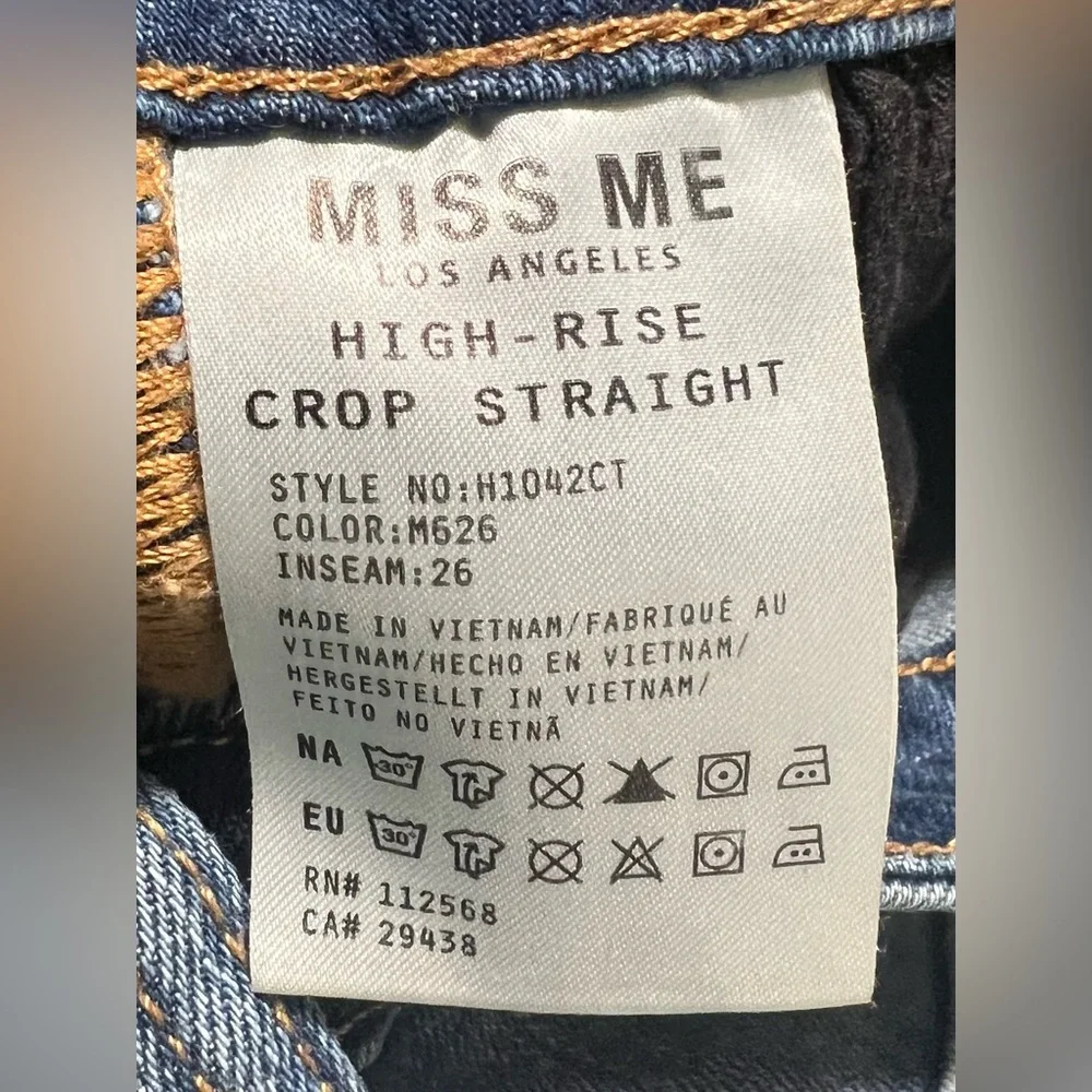 Miss Me High Rise Straight Leg Distressed Denim Jeans Button Fly Classic Fit